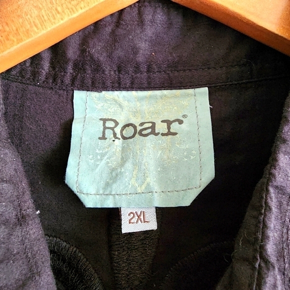 Roar Longsleeve Embroidered Buttonup Shirt Size 2xl - Picture 6 of 6